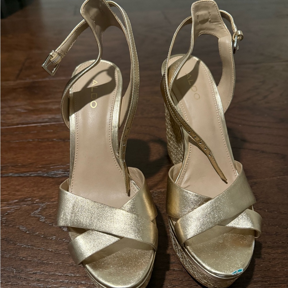 Also Gold Wedge Heel Sandals Open Toe Ankle Strap Women's Shoes Size 6.5